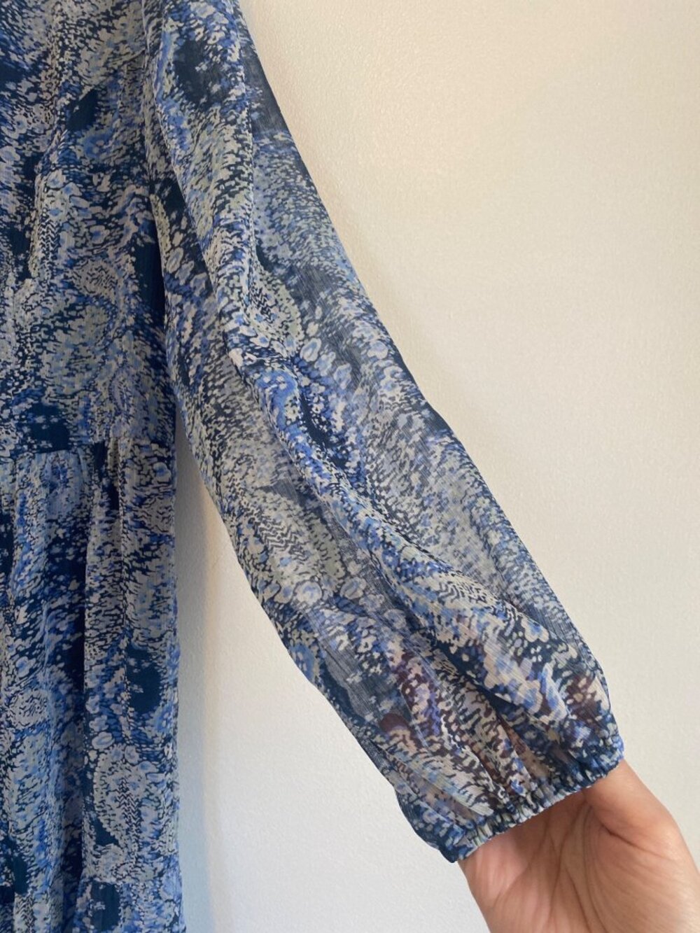 Joie Blue Paisley Long-Sleeve Midi Dress Lightweight Sheer Women's Size M - Picture 3 of 6